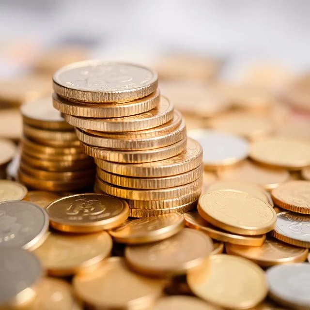 low fund investments